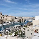 Historic - Super Location Near Valletta Ferry Апартаменты *