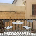 Historic - Super Location Near Valletta Ferry *