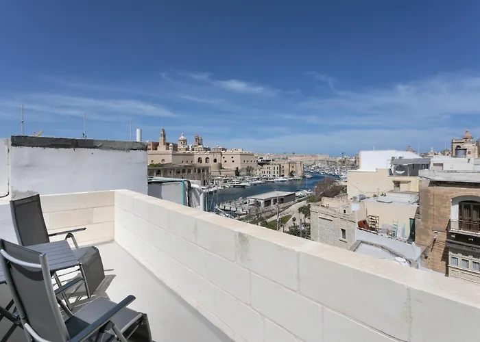Historic - Super Location Near Valletta Ferry