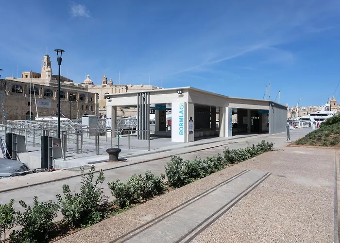 Historic - Super Location Near Valletta Ferry Cospicua