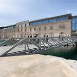 Historic - Super Location Near Valletta Ferry Apartment Cospicua