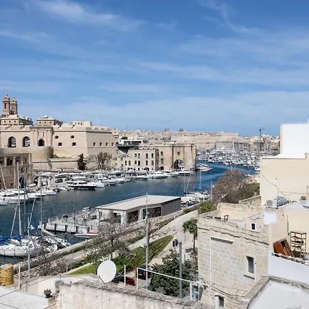 3 Cities Harbour Townhouse - Near Valletta Ferry شقة *
