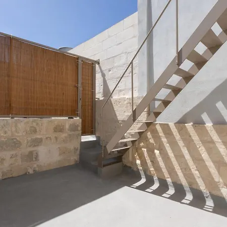 Historic Apartments - Super Location Near Valletta Ferry