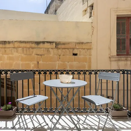 Historic - Super Location Near Valletta Ferry *
