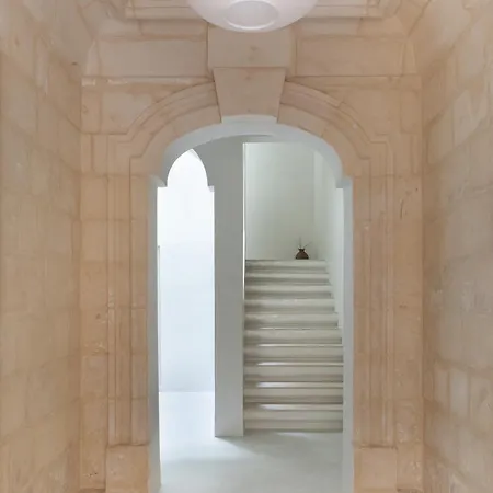 Historic Apartments - Super Location Near Valletta Ferry *