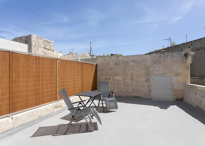 Historic - Super Location Near Valletta Ferry Апартаменты