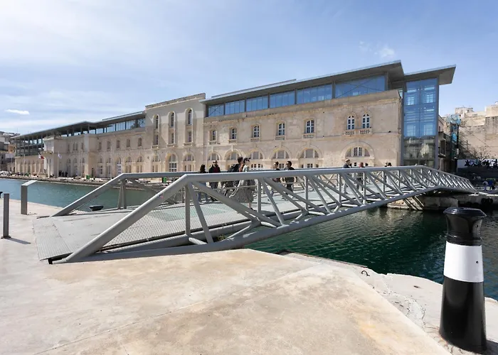 Historic - Super Location Near Valletta Ferry Апартаменты Cospicua