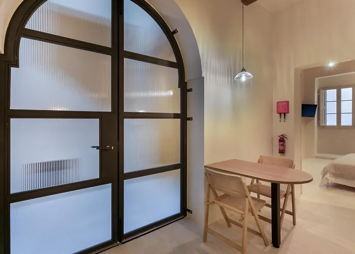 Historic - Super Location Near Valletta Ferry Апартаменты