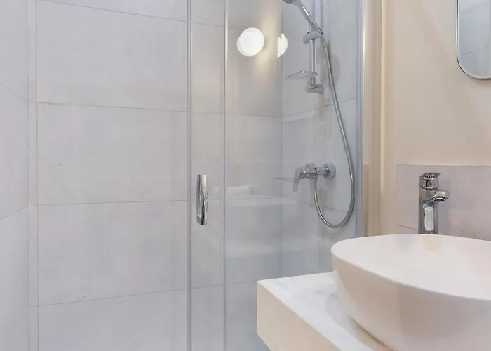 Historic - Super Location Near Valletta Ferry *